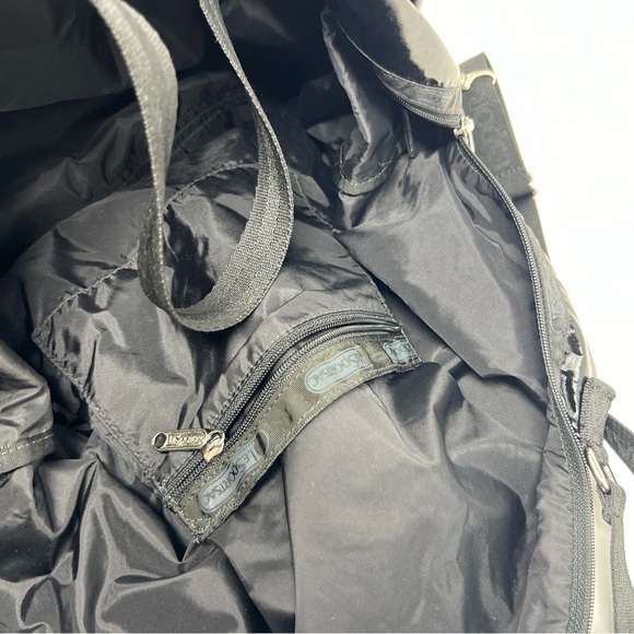 LeSportsac Black Bag With Top Handle And Detachable Shoulder Strap Silver Hardwa - Picture 9 of 10